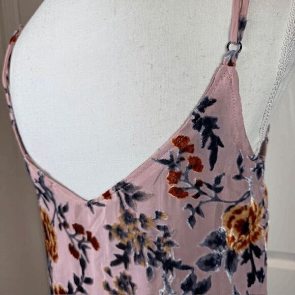 L.A. Hearts Burnout Sheer Slip Dress with Velvet Floral Print Pink Size XS - Picture 5 of 13